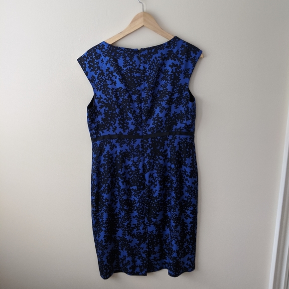 Hobbs London Sheath Dress - Picture 2 of 5